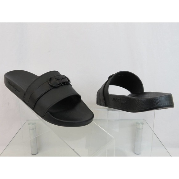 FERRAGAMO GROOVE 10 BLACK LEATHER STRAP GANCINI RUBBER LOGO SANDALS SLIDES 13 M - Picture 9 of 14